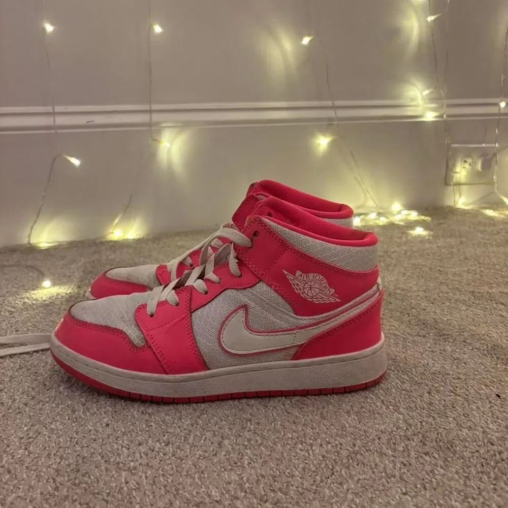 Jordan high pink